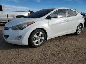 Hyundai Elantra GLS 1.8L 4 2013