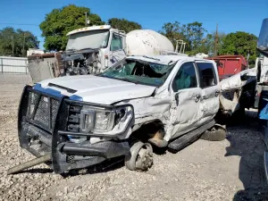 GMC Sierra K3500 6.6L 8 2021