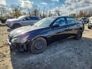 Nissan Altima SV 2.5L 4 2025