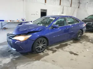 Toyota Camry LE 2.5L 4 2015