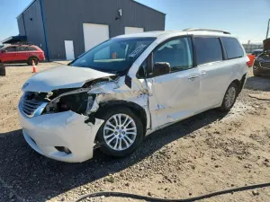 Toyota Sienna XLE 3.5L 6 2017