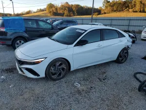 Hyundai Elantra SEL SPORT 2.0L 4 2025