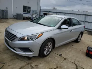 Hyundai Sonata SE 2.4L 4 2016