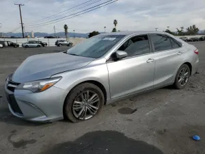 Toyota Camry LE 2.5L 4 2017