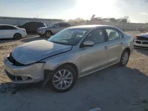 Volkswagen Jetta SE 2.5L 5 2011