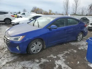 Hyundai Elantra SEL 2.0L 4 2020