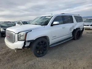 GMC Yukon DENALI 6.2L 8 2016