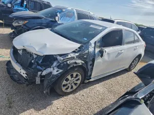 Toyota Corolla LE 2.0L 4 2025