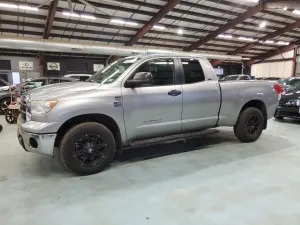 Toyota Tundra DOUBLE CAB SR5 4.6L 8 2010