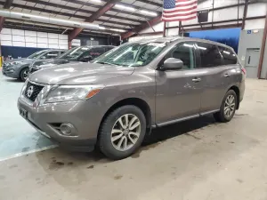 Nissan Pathfinder S 3.5L 6 2014