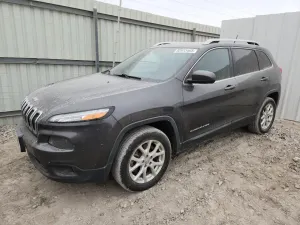 Jeep Cherokee LATITUDE 2.4L 4 2015