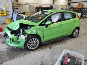 Ford Fiesta SE 1.6L 4 2014