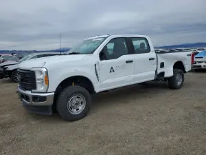 Ford F-250 SUPER DUTY 6.8L 8 2023