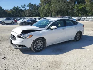Ford Fusion S 2.5L 4 2017