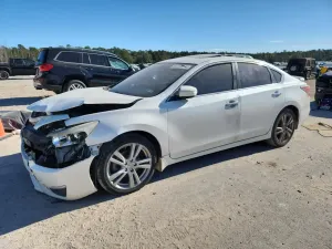 Nissan Altima 3.5S 3.5L 6 2014