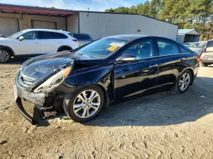 Hyundai Sonata SE 2.4L 4 2013