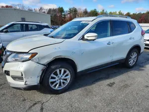 Nissan Rogue SV 2.5L 4 2017