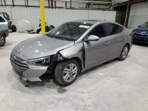 Hyundai Elantra SEL 2.0L 4 2020