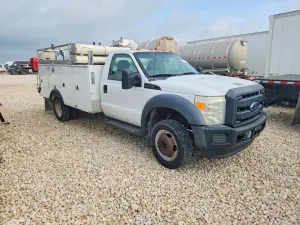 Ford F-450 6.8L 10 2013