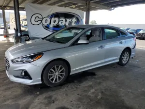 Hyundai Sonata SE 2.4L 4 2019