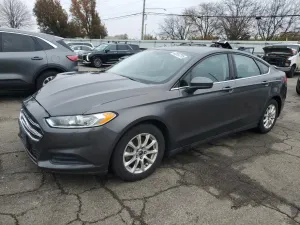 Ford Fusion S 2.5L 4 2016