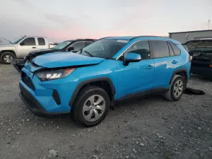 Toyota Rav4 LE 2.5L 4 2021