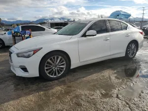 Infiniti Q50 LUXE 3.0L 6 2021