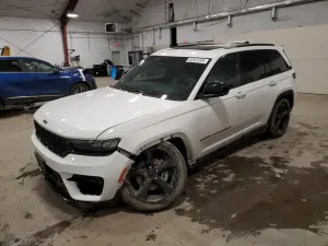 Jeep Grand Cherokee LAREDO 3.6L 6 2023