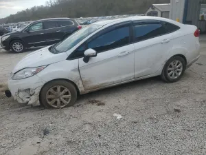 Ford Fiesta SE 1.6L 4 2013