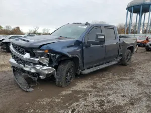Chevrolet Silverado 1500 K3500 LT 6.6L 8 2022