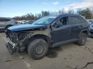 Toyota Rav4 LE 2.5L 4 2019
