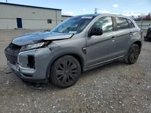 Mitsubishi Outlander ES 2.0L 4 2021