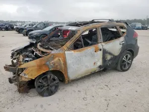 Nissan Rogue 2.5L 4 2019