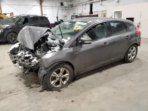 Ford Focus SE 2.0L 4 2014