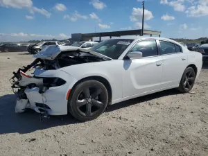 Dodge Charger SXT 3.6L 6 2021