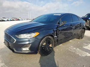 Ford Fusion SE 1.5L 4 2020