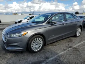 Ford Fusion SE HYBRID 2.0L 4 2014