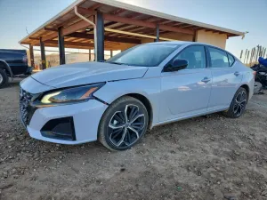 Nissan Altima SR 2.5L 4 2025