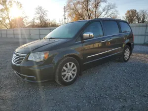 Chrysler Town & Country TOURING L 3.6L 6 2012