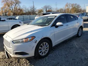 Ford Fusion S 2.5L 4 2015