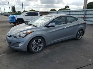 Hyundai Elantra SE 1.8L 4 2015