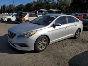 Hyundai Sonata SE 2.4L 4 2015