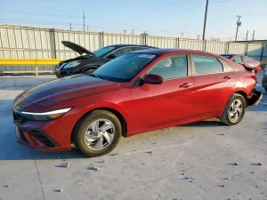 Hyundai Elantra SE 2.0L 4 2024