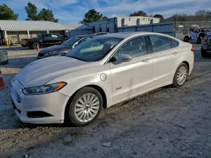 Ford Fusion TITANIUM PHEV 2.0L 4 2014