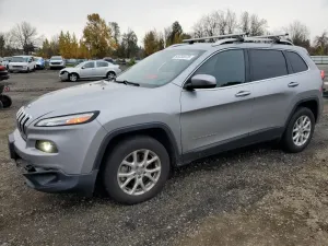 Jeep Cherokee LATITUDE 2.4L 4 2017