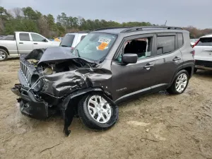 Jeep Renegade LATITUDE 2.4L 4 2017