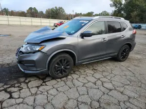 Nissan Rogue S 2.5L 4 2020