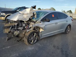 Hyundai Elantra SEL 2.0L 4 2018