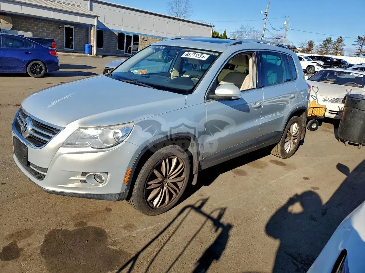 Volkswagen Tiguan 2.0L 4 2011