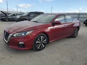 Nissan Altima SV 2.5L 4 2019